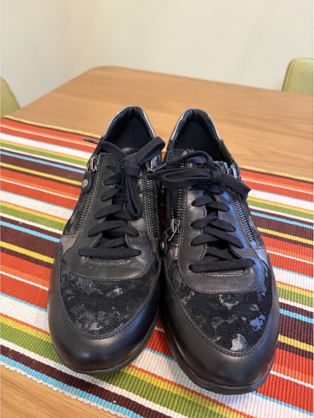 Mephisto YLONA Black Leather Sneaker Women’s 10US Soft Air Technology Zippers